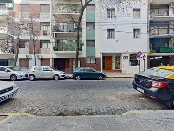 Departamento 3 ambientes mas dependencia en VENTA en Caballito