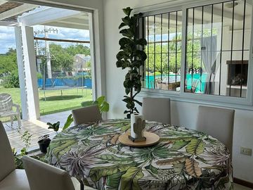 Casa 4 dormitorios - Villa Allende Golf - Altos del Golf, Barrio Privado.