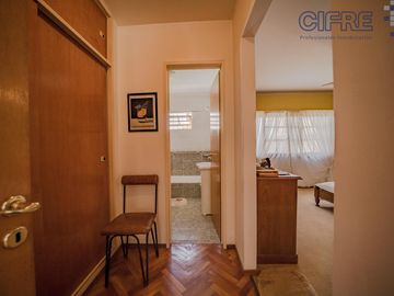 Casa en lote propio 5 ambientes en duplex con jardín y garaje.  lote 8.66 x 25