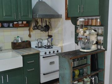 CASA MULTIFAMILIAR C/ 400M2 DE LOTE EN VENTA - JOSE LEON SUAREZ