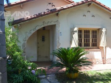 CASA MULTIFAMILIAR C/ 400M2 DE LOTE EN VENTA - JOSE LEON SUAREZ