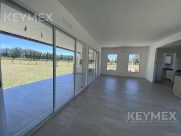 VENTA Casa a ESTRENAR en Los Cardales, Barrio Monet