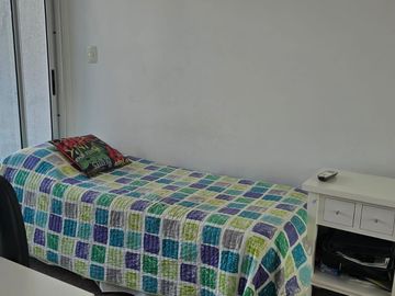 Departamento en  Florida Mitre Este- venta