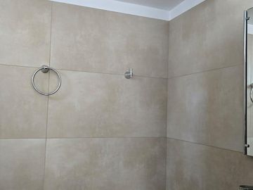 Departamento en  Florida Mitre Este- venta