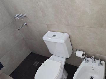 Departamento en  Florida Mitre Este- venta