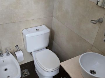Departamento en  Florida Mitre Este- venta