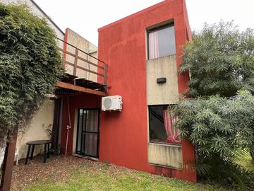 Dúplex en venta Barrio Artalaz Colón