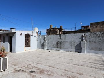 Casa de estilo en Córdoba 3919-3dormitorios-cochera