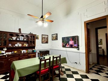 Casa de estilo en Córdoba 3919-3dormitorios-cochera