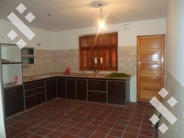 VENTA CASA 2 DORMI - Bº LOS CEREZOS 1 - PLOTTIER