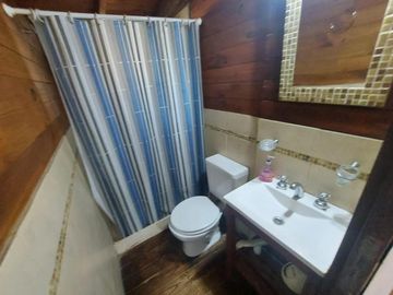 Casa en venta - 3 Dormitorios 2 Baños - 1.100Mts2 - Cariló