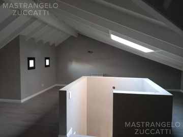 Triplex en Lomas de Zamora Oeste