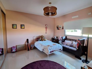 CASA EN VENTA - EM BARRIO FINCAS DE SAN VICENTE - Canning