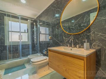 Exclusiva Casa en venta  Barrio Septiembre: Confort y Elegancia - CDR