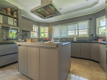 Exclusiva Casa en venta  Barrio Septiembre: Confort y Elegancia - CDR