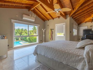 Exclusiva Casa en venta  Barrio Septiembre: Confort y Elegancia - CDR