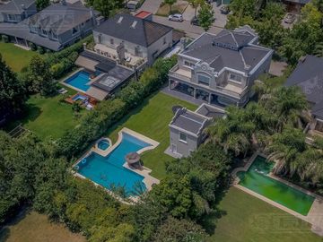 Exclusiva Casa en venta  Barrio Septiembre: Confort y Elegancia - CDR