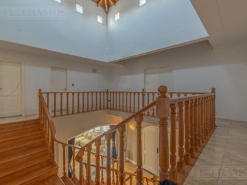 Exclusiva Casa en venta  Barrio Septiembre: Confort y Elegancia - CDR
