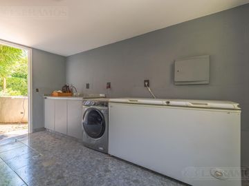 Exclusiva Casa en venta  Barrio Septiembre: Confort y Elegancia - CDR