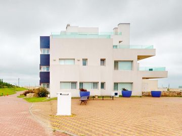 Departamento Penthouse  Frente al mar en venta en  Pinamar - Villa del Mar