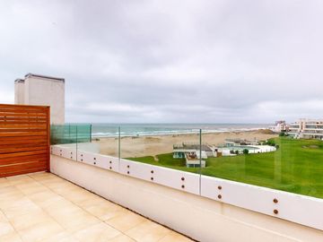 Departamento Penthouse  Frente al mar en venta en  Pinamar - Villa del Mar