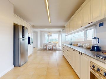Departamento Penthouse  Frente al mar en venta en  Pinamar - Villa del Mar