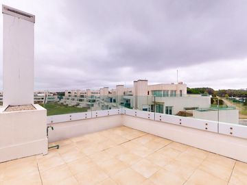 Departamento Penthouse  Frente al mar en venta en  Pinamar - Villa del Mar