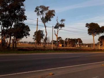 Terreno en venta - 321.6Mts2 - Villa Garibaldi, La Plata