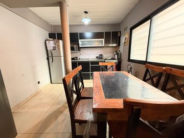PH con cochera y patio VENTA