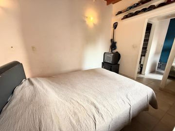PH con cochera y patio VENTA