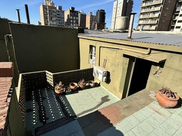 PH en  planta alta - Echesortu - Rosario