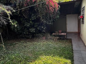 Amplia y hermosa casa 2DORM C/ COCHERA - B° San Salvador
