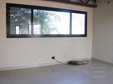 Amplia Casa | Apto Profesional | Oficina | Estudio - Pilar, Centro