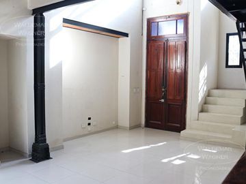 Amplia Casa | Apto Profesional | Oficina | Estudio - Pilar, Centro