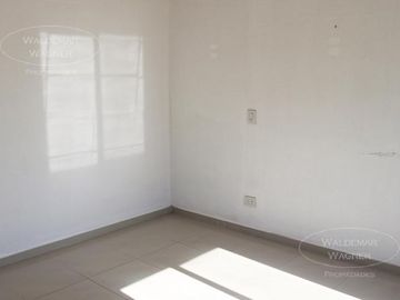 Amplia Casa | Apto Profesional | Oficina | Estudio - Pilar, Centro
