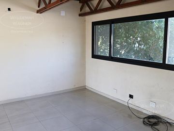Amplia Casa | Apto Profesional | Oficina | Estudio - Pilar, Centro