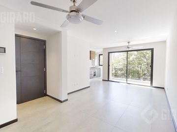 Venta, departamento a estrenar de 2 amb con cochera, zona chauvin.
