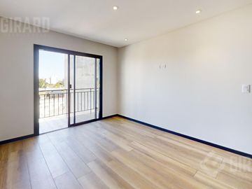 Venta, departamento a estrenar de 2 amb con cochera, zona chauvin.