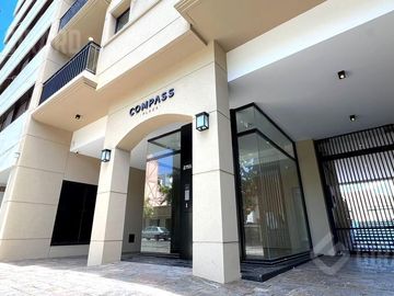 Venta, departamento a estrenar de 2 amb con cochera, zona chauvin.