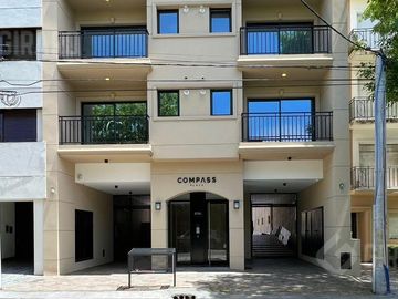 Venta, departamento a estrenar de 2 amb con cochera, zona chauvin.
