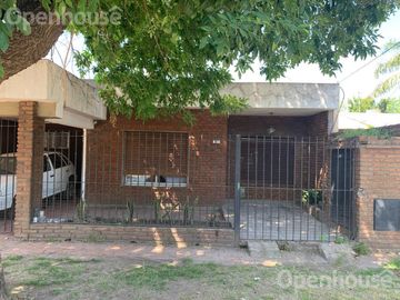VENTA OPORTUNIDAD CASA CON EXCELENTE UBICACION!!!!