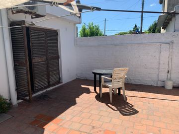 VENTA OPORTUNIDAD CASA CON EXCELENTE UBICACION!!!!