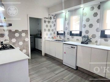Excelente casa en venta en Barrio Villalobos Pueblos del Plata  Hudson!