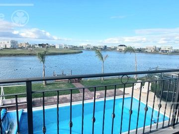 Excelente casa en venta en Barrio Villalobos Pueblos del Plata  Hudson!