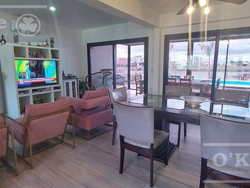 Excelente casa en venta en Barrio Villalobos Pueblos del Plata  Hudson!