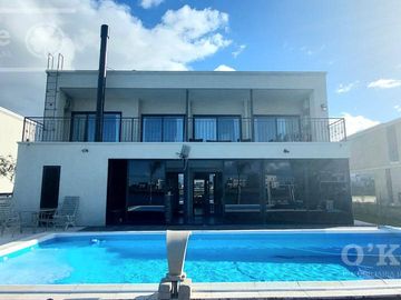 Excelente casa en venta en Barrio Villalobos Pueblos del Plata  Hudson!