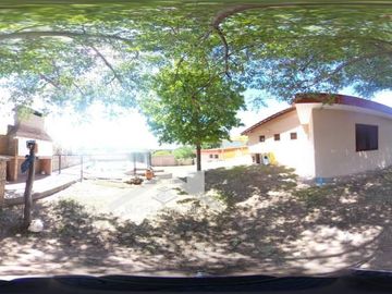 VENTA DE CASA MAS DEPARTAMENTO CON PILETA CON VISTA AL LAGO SAN ROQUE Ref: 1024