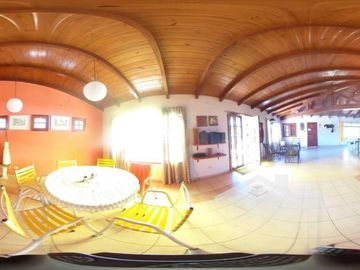 VENTA DE CASA MAS DEPARTAMENTO CON PILETA CON VISTA AL LAGO SAN ROQUE Ref: 1024