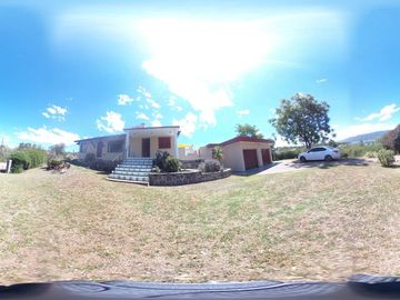 VENTA DE CASA MAS DEPARTAMENTO CON PILETA CON VISTA AL LAGO SAN ROQUE Ref: 1024