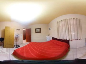 VENTA DE CASA MAS DEPARTAMENTO CON PILETA CON VISTA AL LAGO SAN ROQUE Ref: 1024